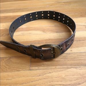 3 Grommet Belt